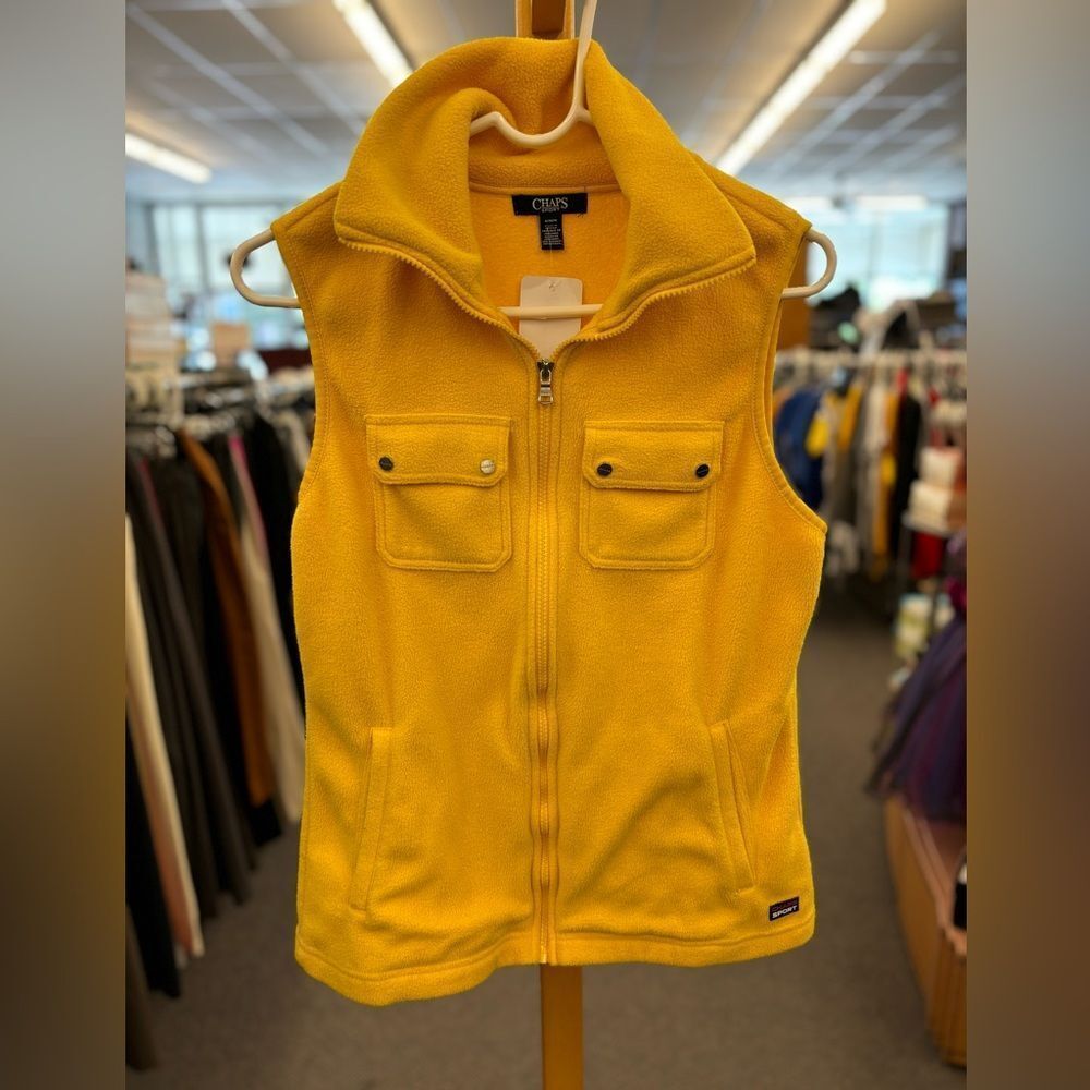 🛍️ Chaps ladies med yellow fleece veat